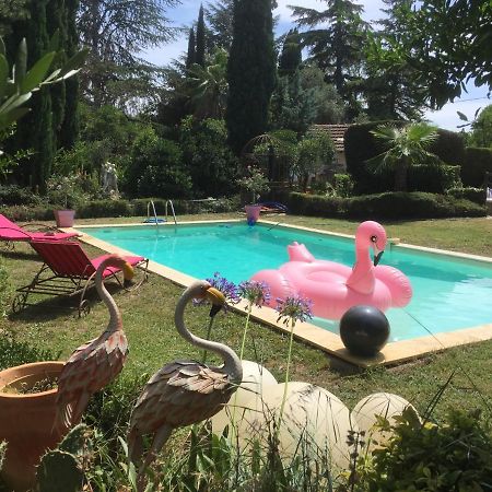 Mas De La Chapelle Sainte-Elisabeth Villa Tarascon Bagian luar foto
