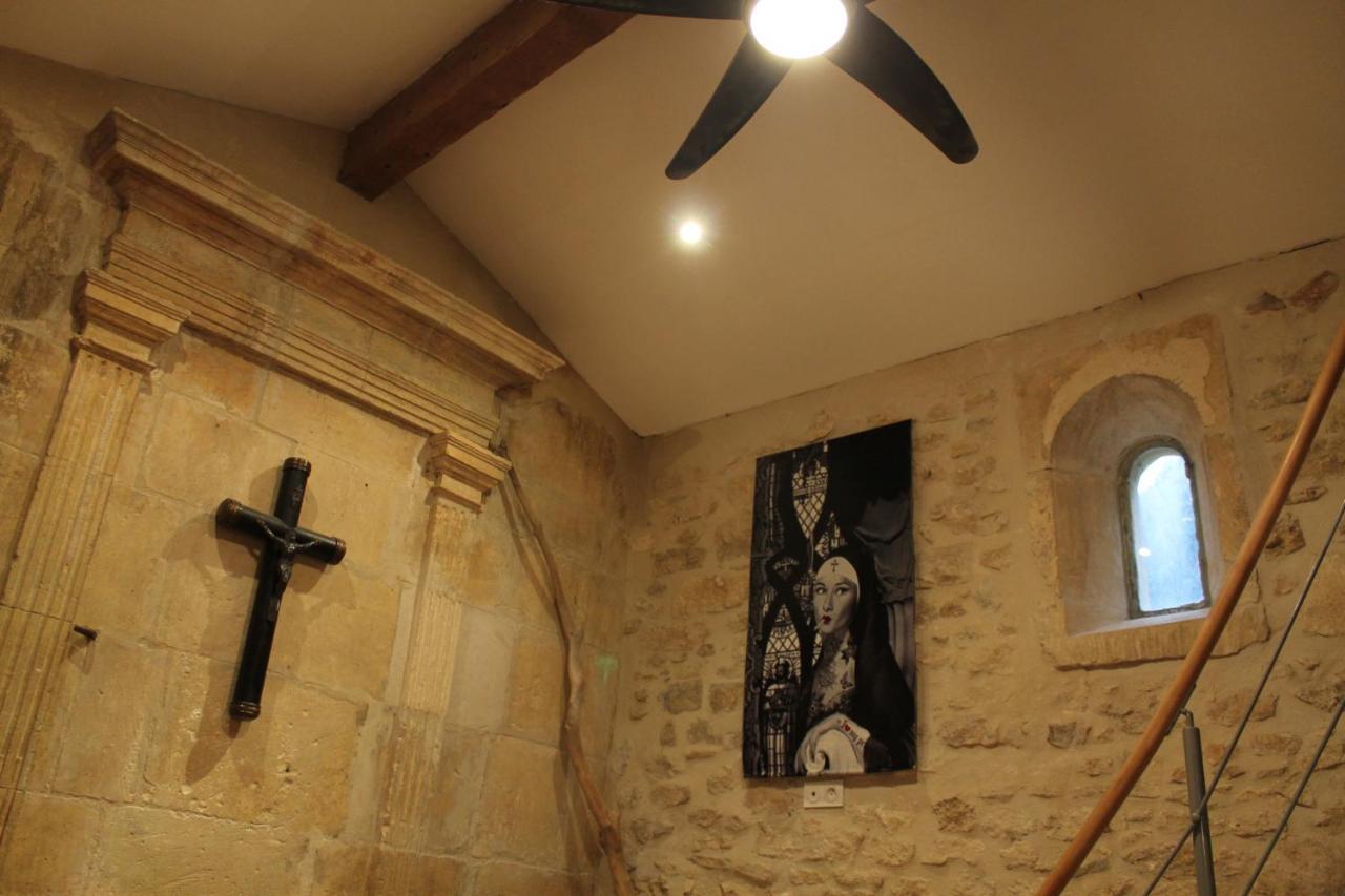 Mas De La Chapelle Sainte-Elisabeth Villa Tarascon Bagian luar foto